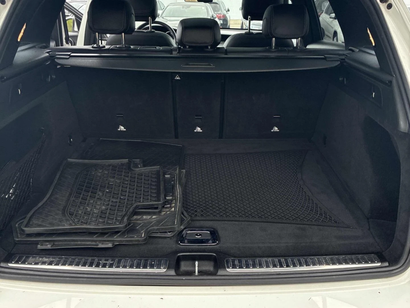 Mercedes-Benz GLC 300 2020* Facelift * 360 Camera* 4Matic, снимка 13 - Автомобили и джипове - 54554072