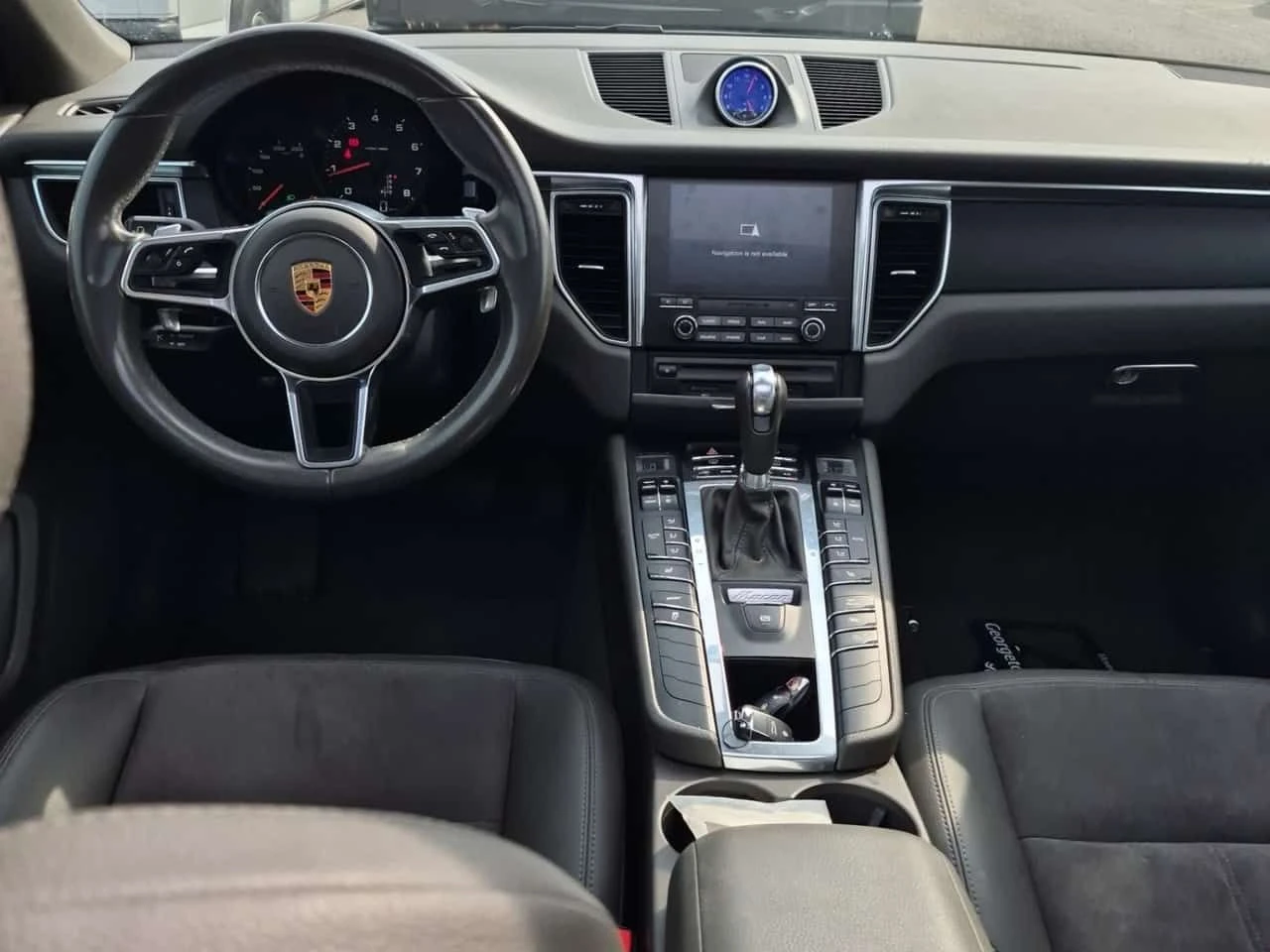 Porsche Macan ALCANTARA| LANE ASSIST| ПАМЕТ| ПОДГРЕВИ| 2 КЛЮЧА, снимка 9 - Автомобили и джипове - 54833363