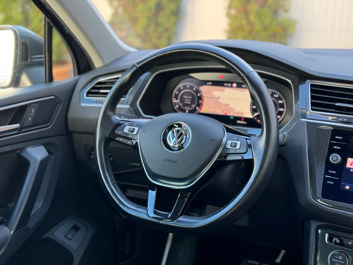 VW Tiguan | Mobile.bg � ����������� 10