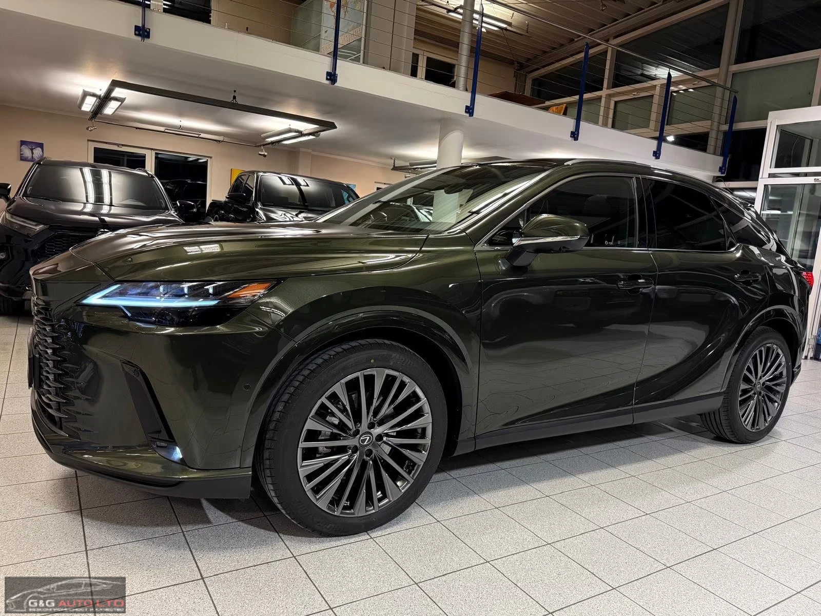 Lexus RX 450 НОВ!/LUXURY/292HP/PANO/360/M.LEV/MEMO/HUD/686q