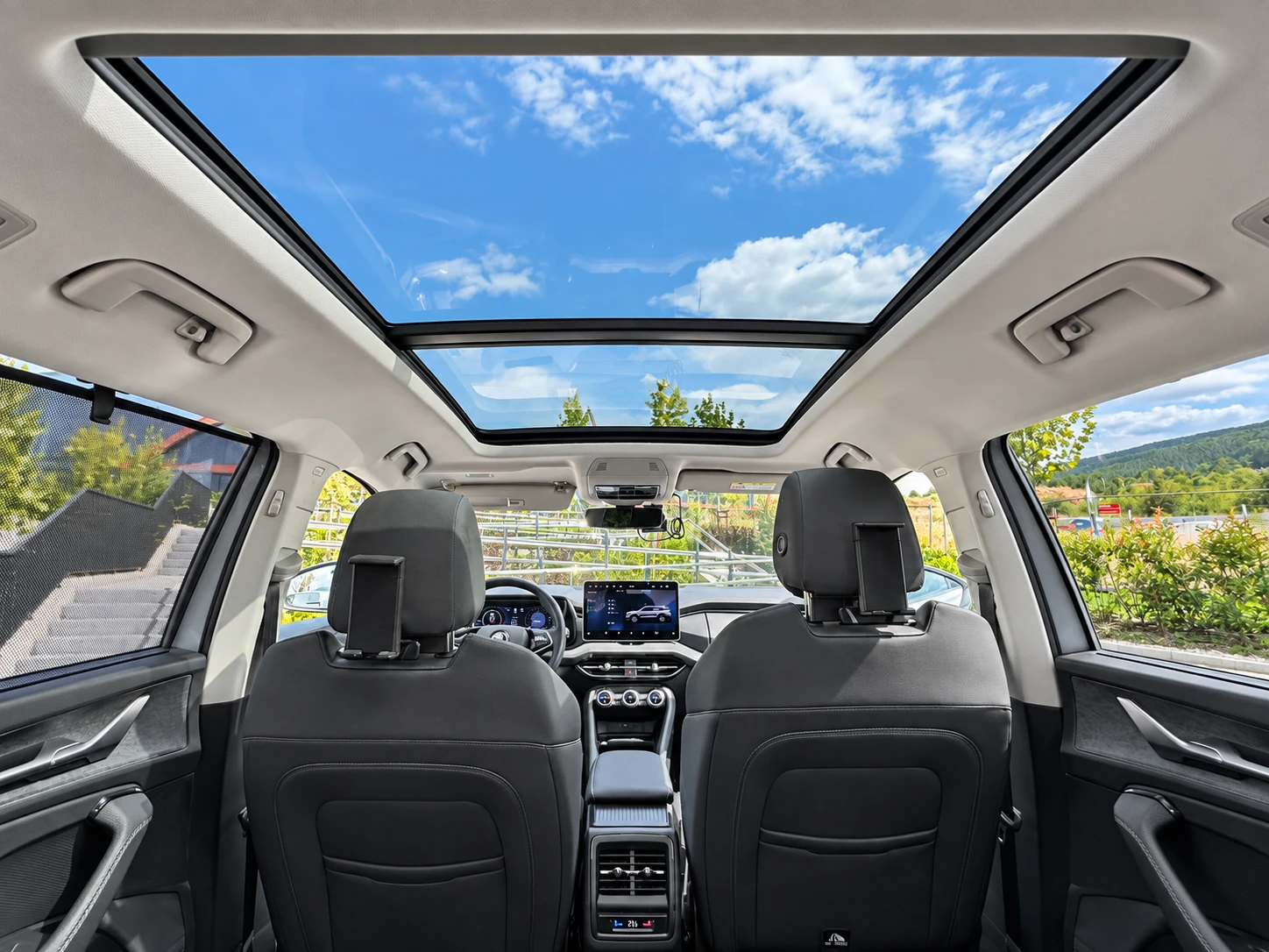 Skoda Kodiaq 2.0 TDI 4x4 Full, гаранция до 2030г, снимка 9 - Автомобили и джипове - 56115559