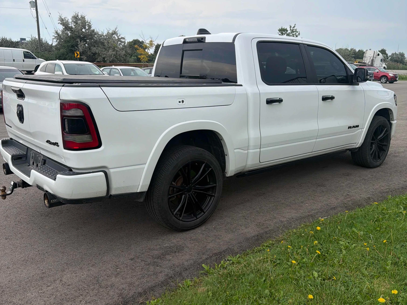 Dodge RAM 1500 * Limited * CARFAX * БЕЗ ПЪРВОНАЧАЛНА ВНОСКА, снимка 3 - Автомобили и джипове - 56123787