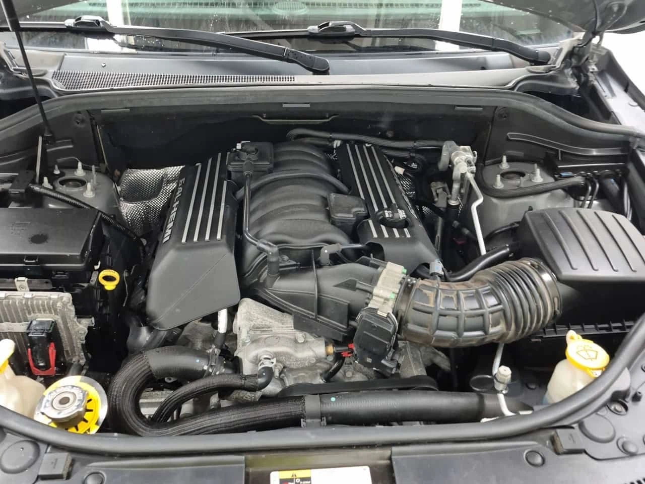 Jeep Grand cherokee * SRT * АВТОКРЕДИТ БЕЗ ПЪРВОНАЧАЛНА ВНОСКА* , снимка 16 - Автомобили и джипове - 56191326