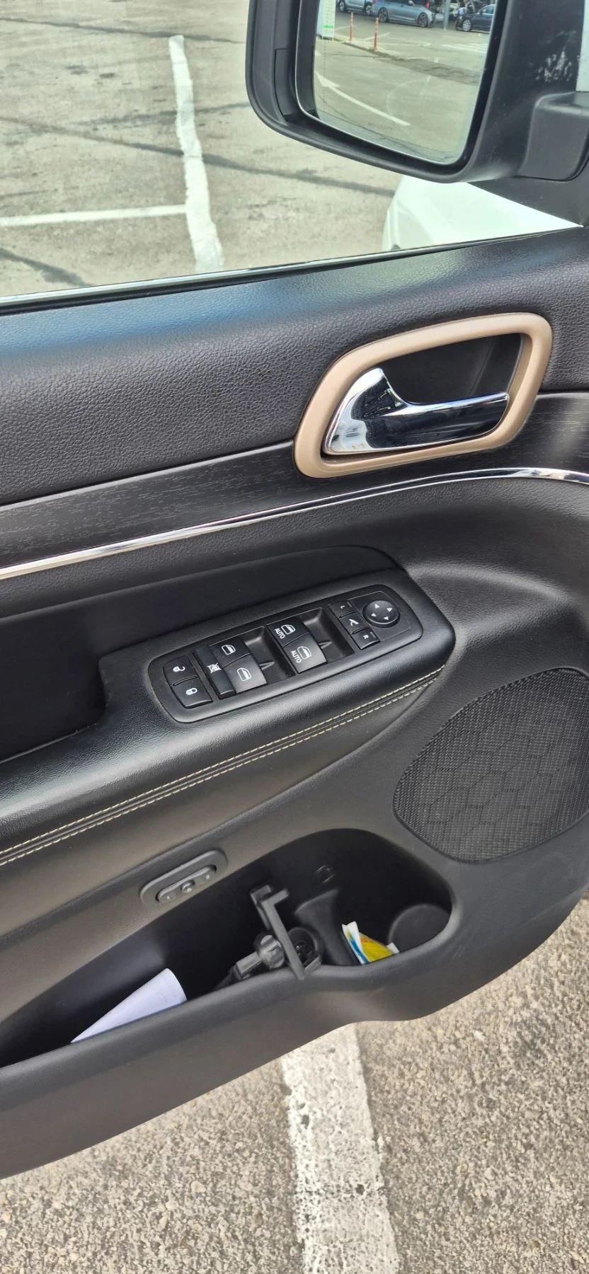 Jeep Grand cherokee, снимка 14 - Автомобили и джипове - 56244321