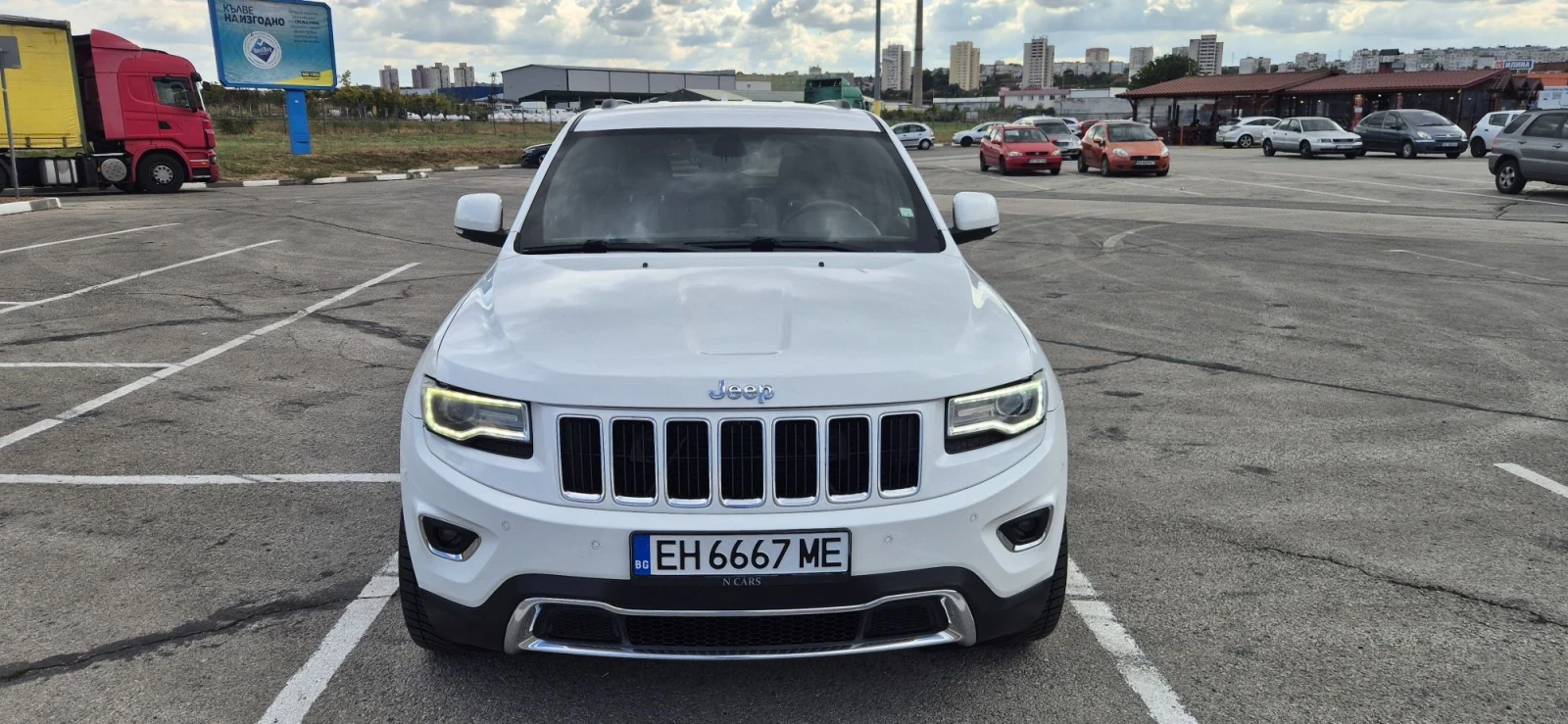 Jeep Grand cherokee, снимка 16 - Автомобили и джипове - 56244321