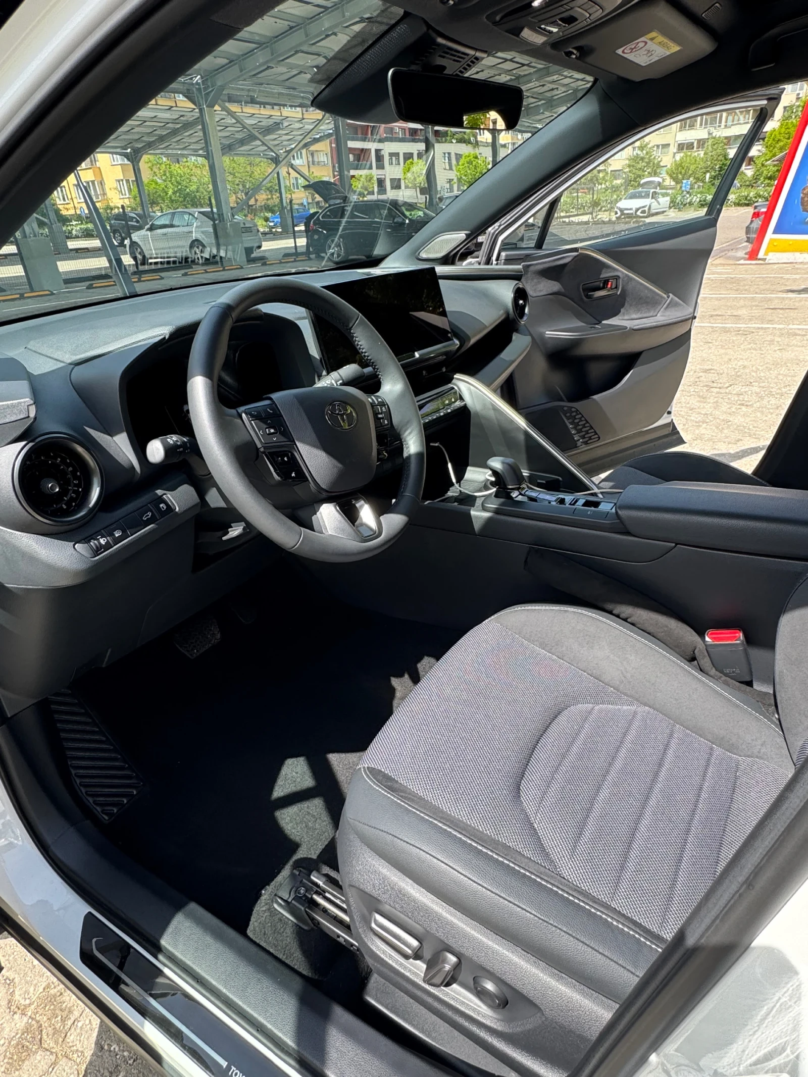 Toyota C-HR 2.0 Premier Lounge, снимка 6 - Автомобили и джипове - 56344079