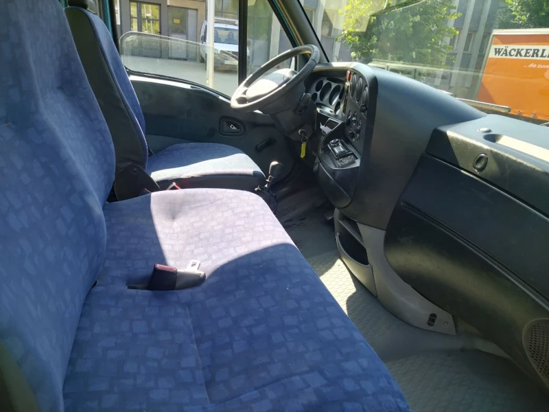 Iveco 35c13 7места  швейцарски, снимка 12 - Бусове и автобуси - 50830521