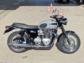  Triumph Bonneville