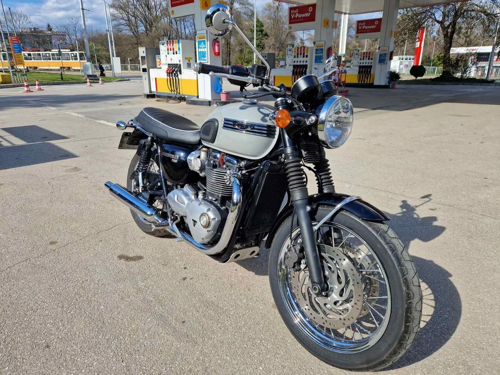 Triumph Bonneville T120 8000 km Vance&Hines X-Pipe  - изображение 4