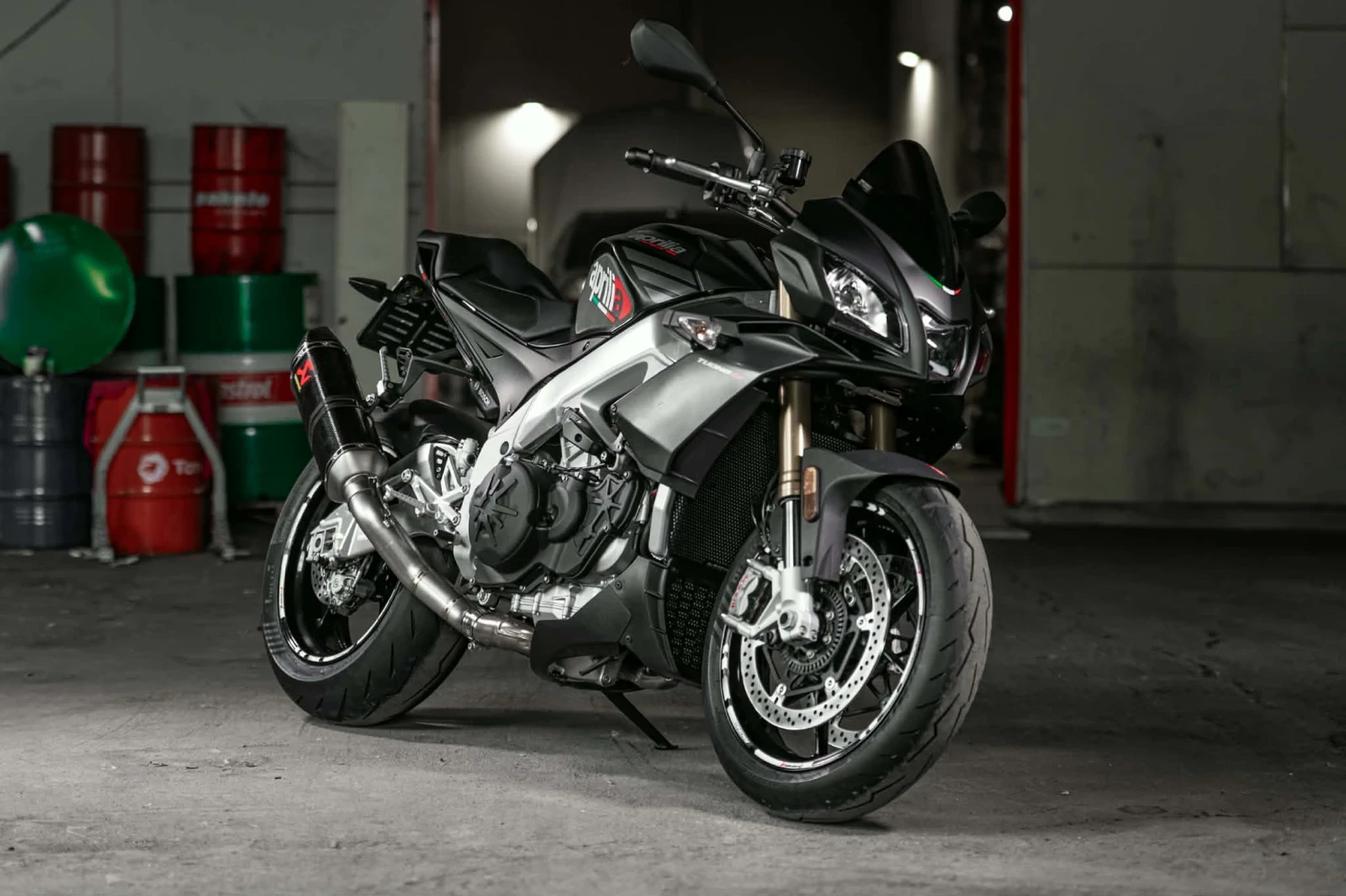 Aprilia Tuono 1100RR, снимка 2 - Мотоциклети и мототехника - 54413724