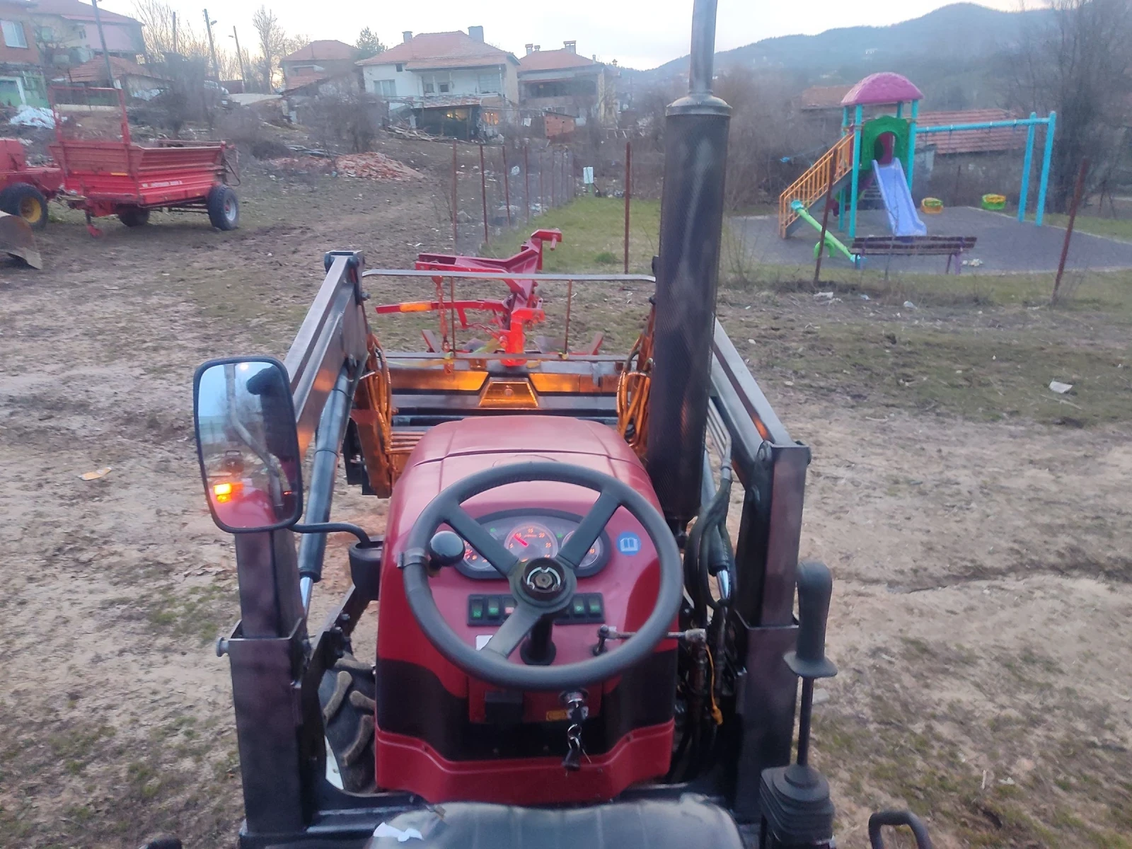 Трактор Dong Feng, снимка 12 - Селскостопанска техника - 53787989