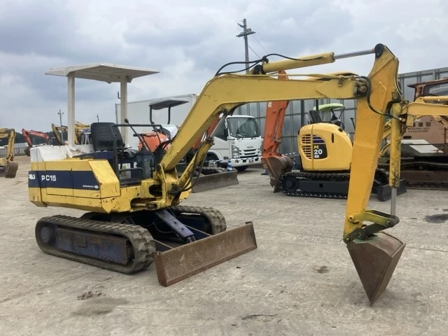 Багер Komatsu