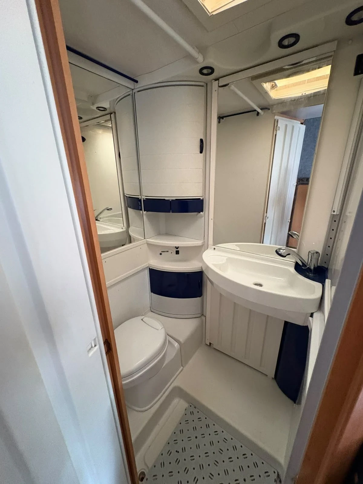 ������ HYMER / ERIBA FIAT DUCATO | Mobile.bg � ����������� 13