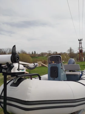 Надуваема лодка Bombard, снимка 2