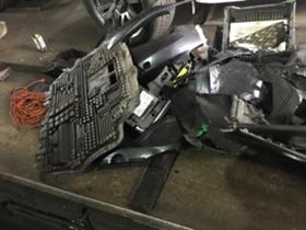 VW Passat 1.6TDI 105ps на части, снимка 4