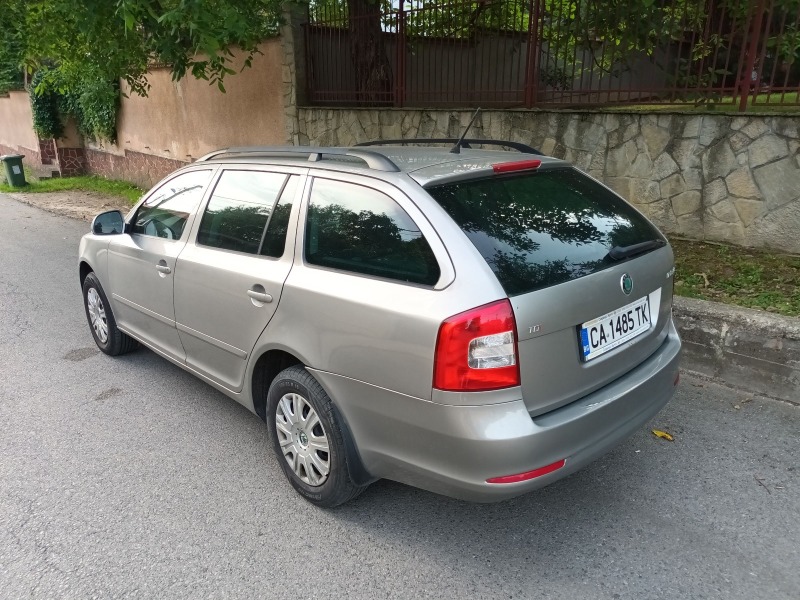 Skoda Octavia 2.0тди, снимка 2 - Автомобили и джипове - 46437845