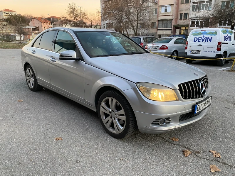 Mercedes-Benz C 220, снимка 1 - Автомобили и джипове - 48271018