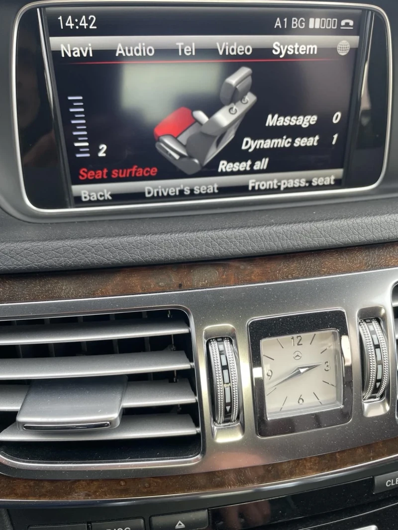 Mercedes-Benz E 220 AMG 7G tronik, снимка 14 - Автомобили и джипове - 50955004