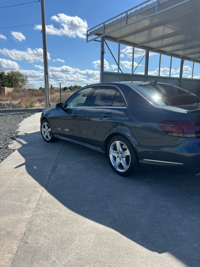 Mercedes-Benz E 220 AMG 7G tronik, снимка 17 - Автомобили и джипове - 50955004