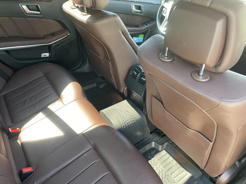 Mercedes-Benz E 220 AMG 7G tronik, снимка 10 - Автомобили и джипове - 50955004