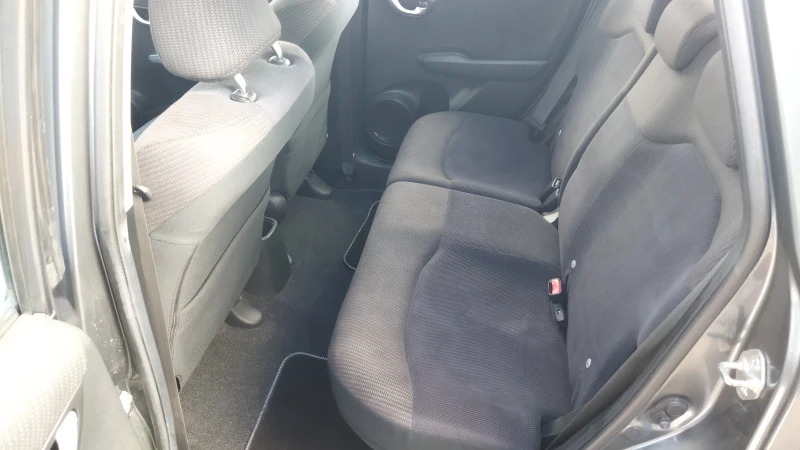 Honda Jazz 1.4i Швейцария, снимка 12 - Автомобили и джипове - 51943328