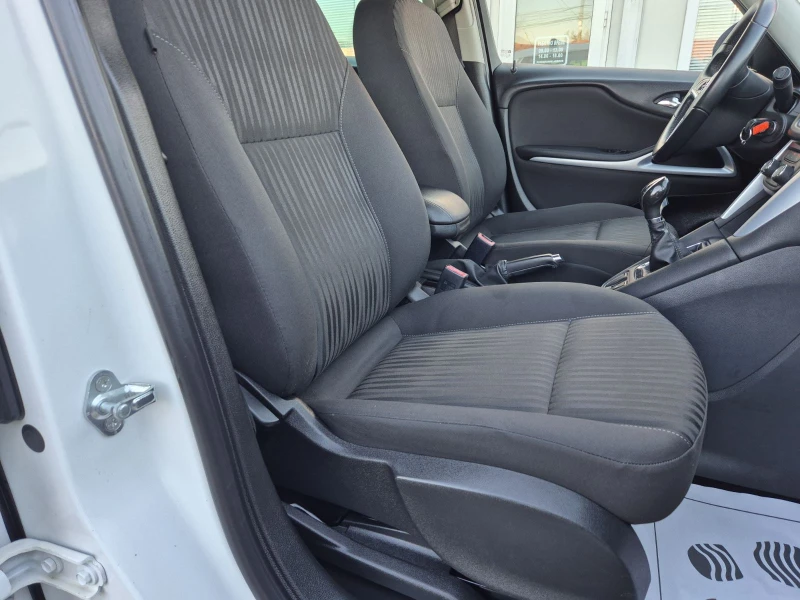 Opel Zafira 1.6i-150кс-МЕТАН-7 МЕСТА, снимка 11 - Автомобили и джипове - 52746946