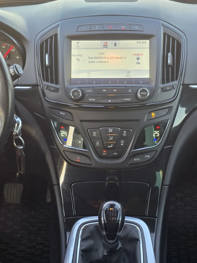 Opel Insignia Sports tourer , снимка 13 - Автомобили и джипове - 52859009