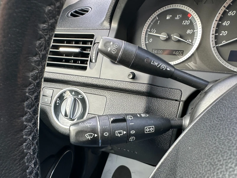 Mercedes-Benz C 200 2.2d Elegance/ГАРАНЦИЯ ОТ КЕНТАВЪР , снимка 15 - Автомобили и джипове - 53087288