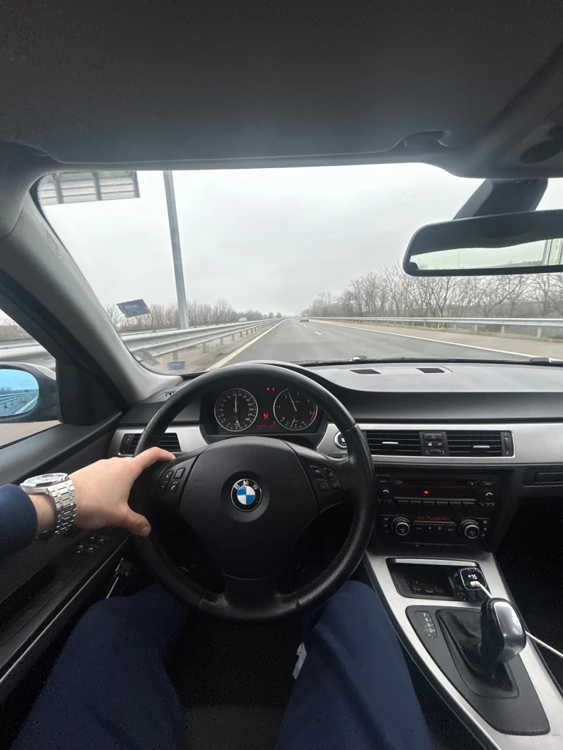 BMW 320 Diesel Automatic 6ZF, снимка 3 - Автомобили и джипове - 53274508