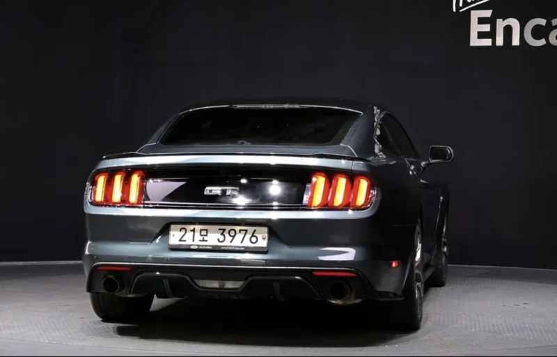 Ford Mustang GT* 5.0* V8* ПОДГРЕВ* ОБДУХВАНЕ* КАМЕРА* КЕЙЛЕС* , снимка 4 - Автомобили и джипове - 53477944