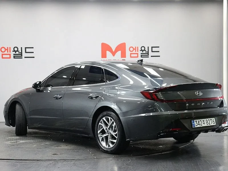 Hyundai Sonata 1.6 TURBO PREMIUM FAMILY, снимка 4 - Автомобили и джипове - 54913780