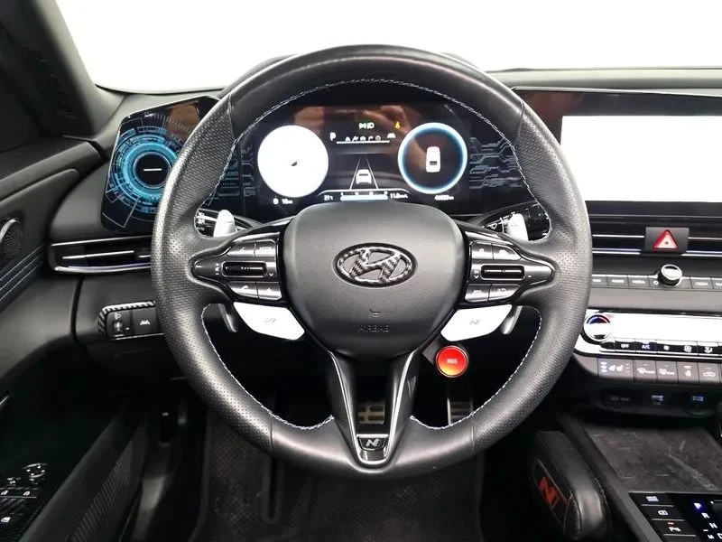 Hyundai Elantra, снимка 12 - Автомобили и джипове - 56724765