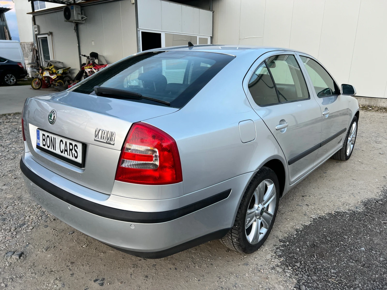 Skoda Octavia 1.9TDI- 105к.с. Парктроник/ Климатроник - изображение 5