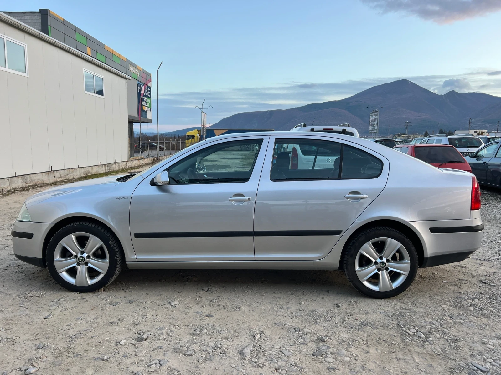 Skoda Octavia 1.9TDI- 105к.с. Парктроник/ Климатроник - изображение 8