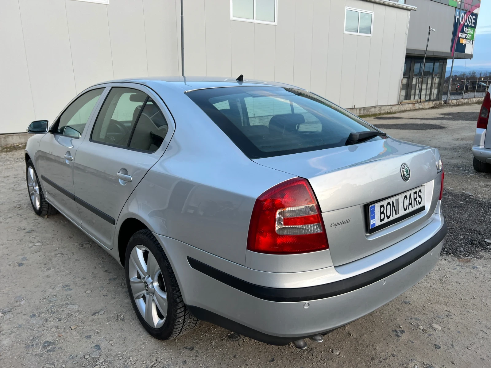 Skoda Octavia 1.9TDI- 105к.с. Парктроник/ Климатроник - изображение 7