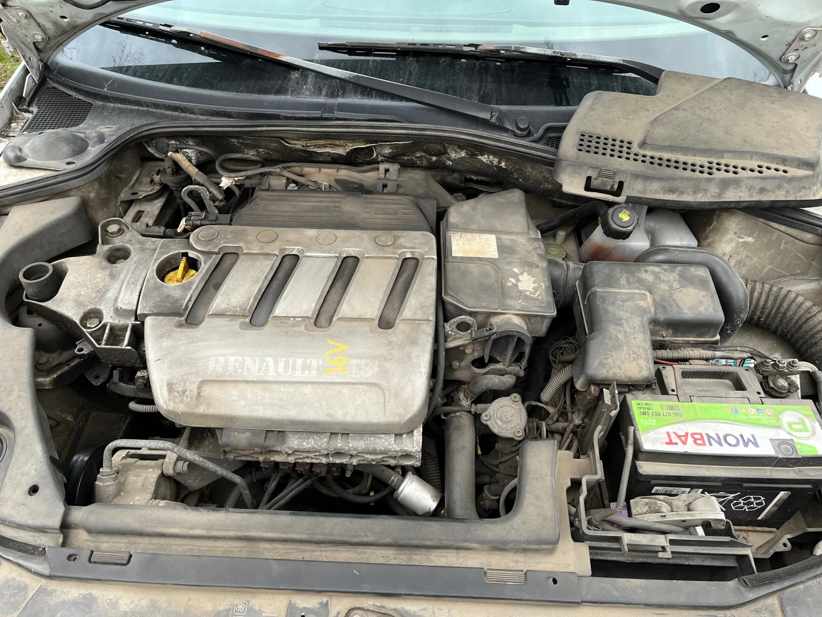Renault Laguna 2 , 1.8 16V газ/бензин - изображение 4