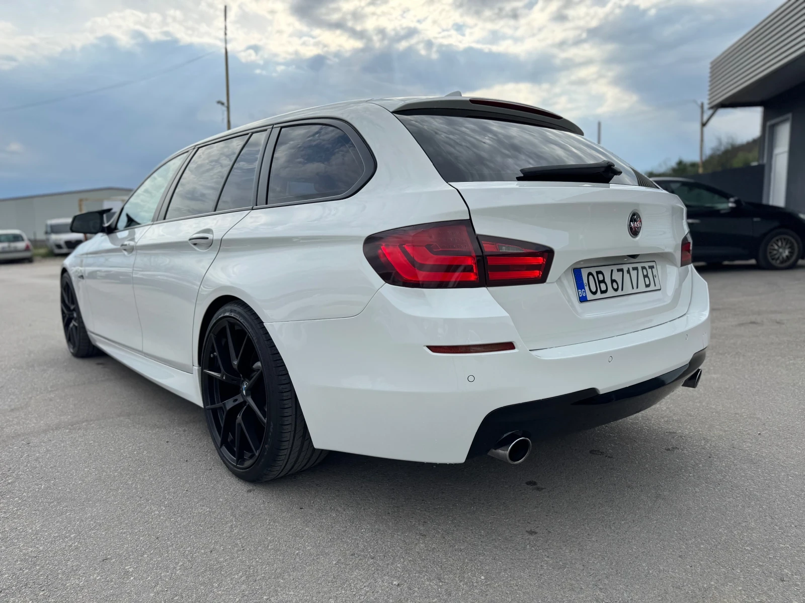 BMW 535 d xDrive F11 - изображение 6