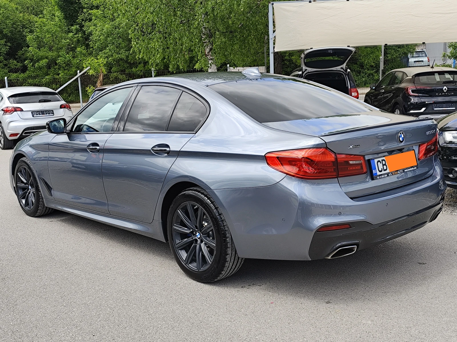 BMW 530 D* XDrive* M PAKET* FULL LED* КОЖА* ВАКУМ* HEAD UP - изображение 5