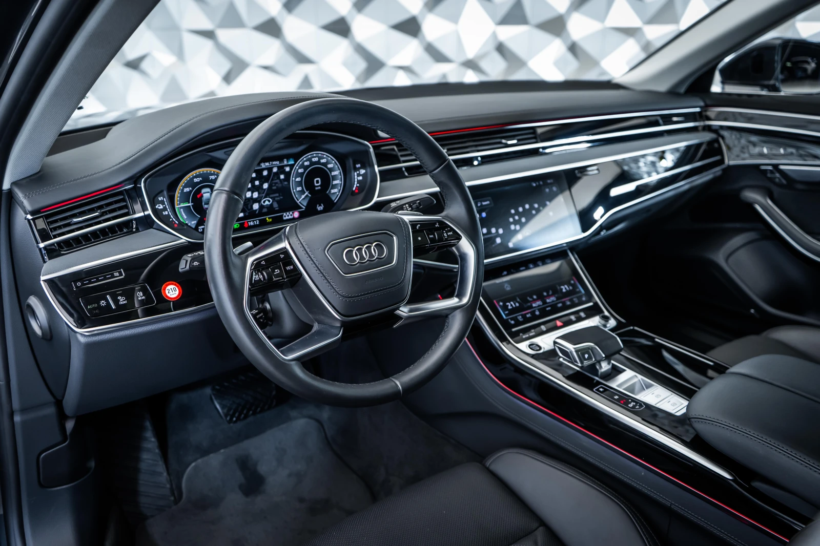 Audi A8 L 60 TFSI e Quattro* B&O* 360* Tablet - изображение 8