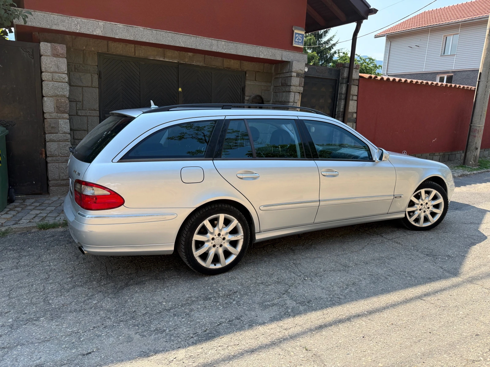 Mercedes-Benz E 320 EVO - изображение 9