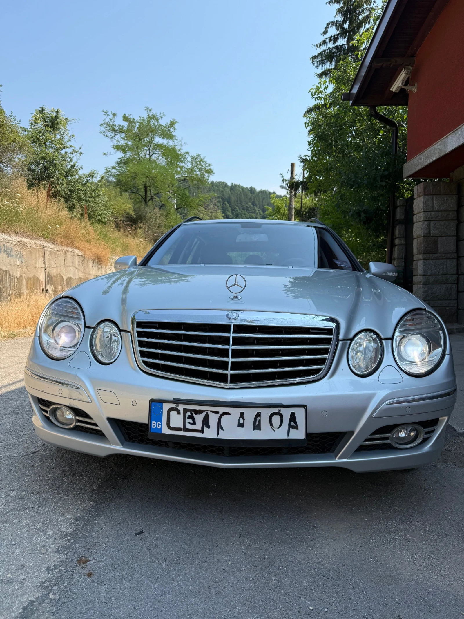 Mercedes-Benz E 320 EVO - изображение 5