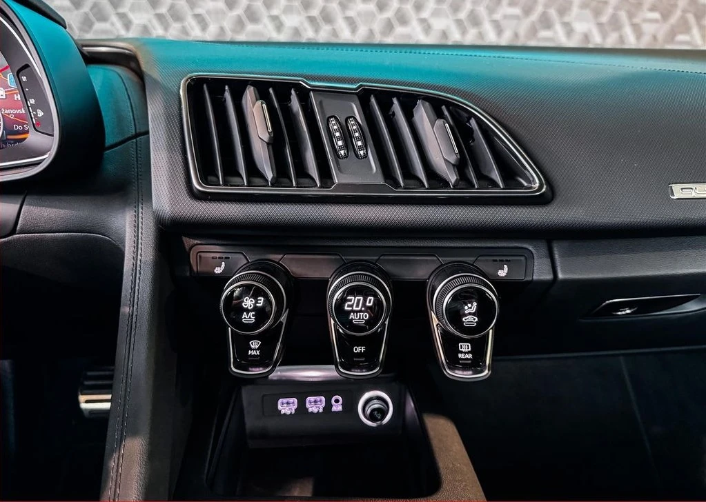 Audi R8 5.2 V10 - изображение 8