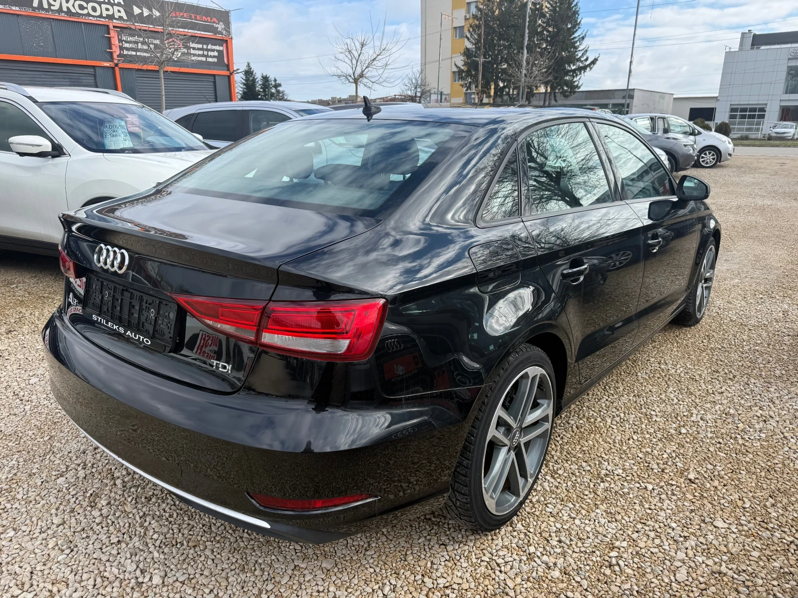 Audi A3 Лимозина - изображение 6