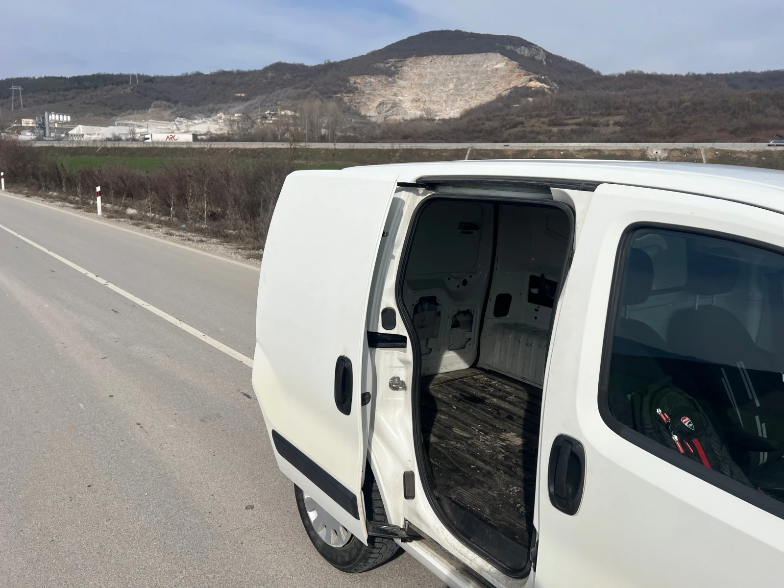 Fiat Fiorino, снимка 13 - Автомобили и джипове - 53682297