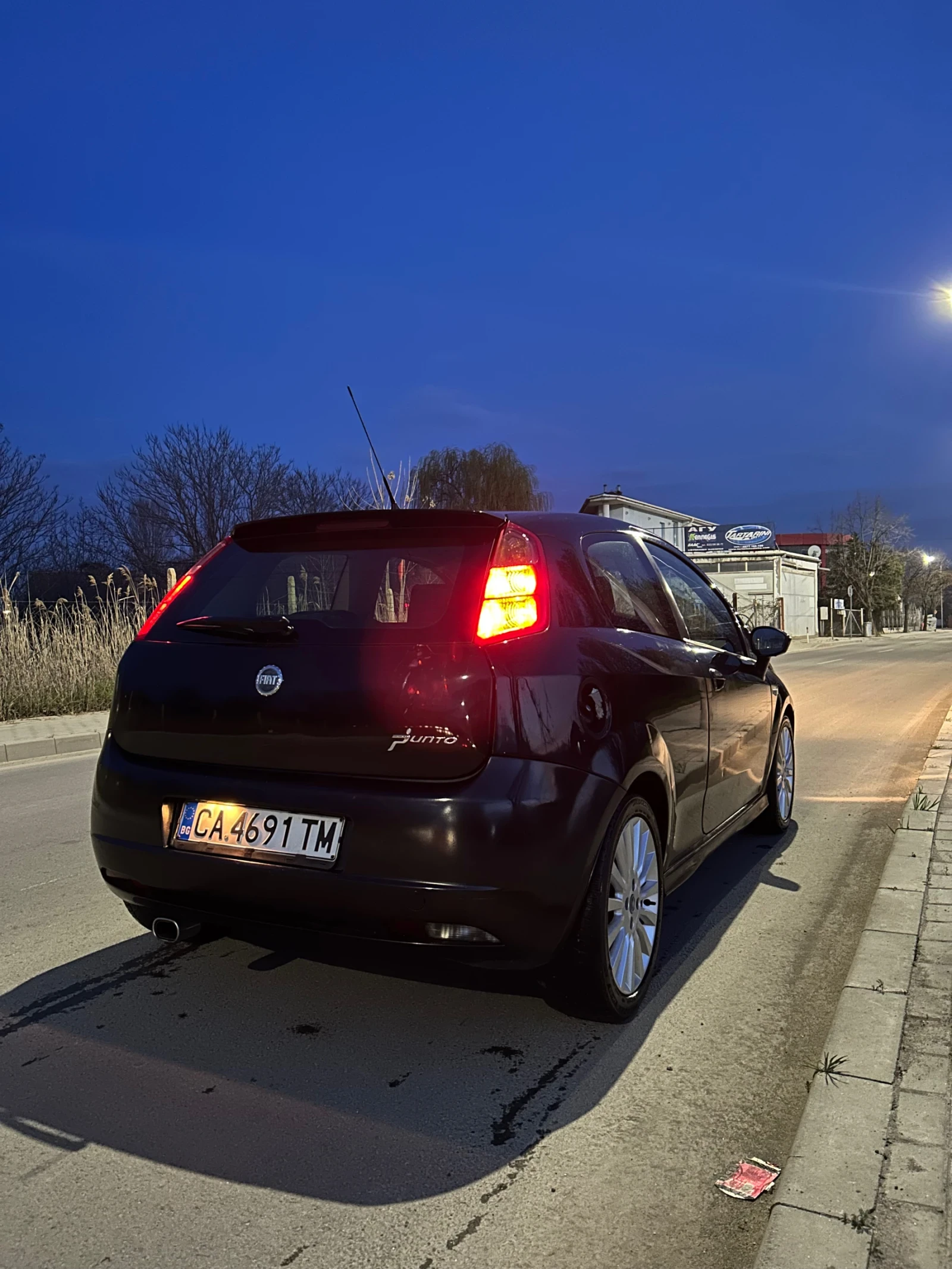 Fiat Punto 1.9, снимка 8 - Автомобили и джипове - 53978335