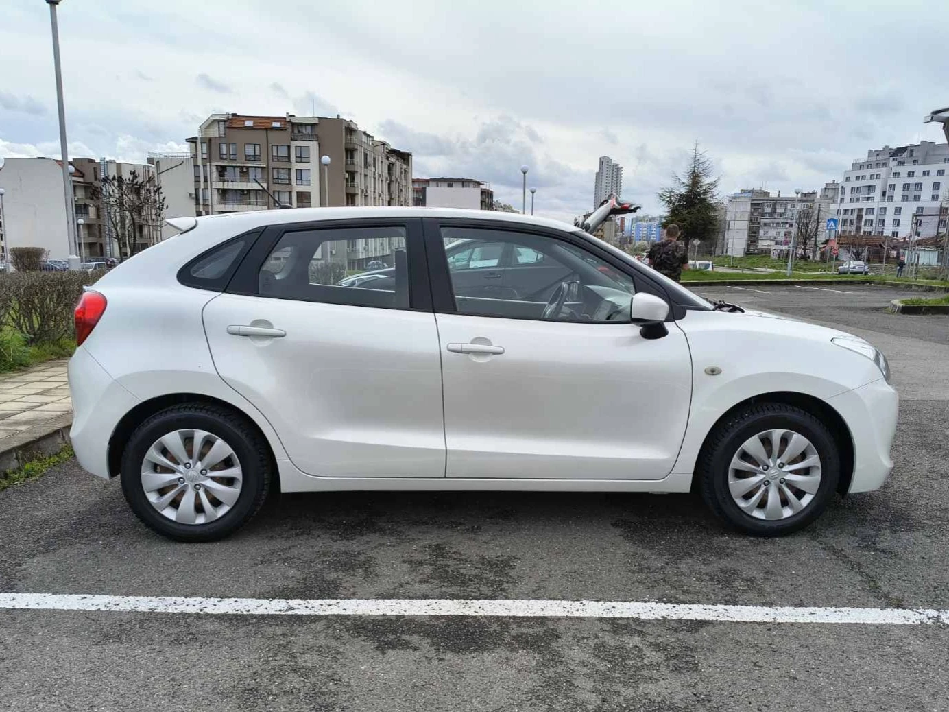 Suzuki Baleno 83 500 км, снимка 7 - Автомобили и джипове - 54009084