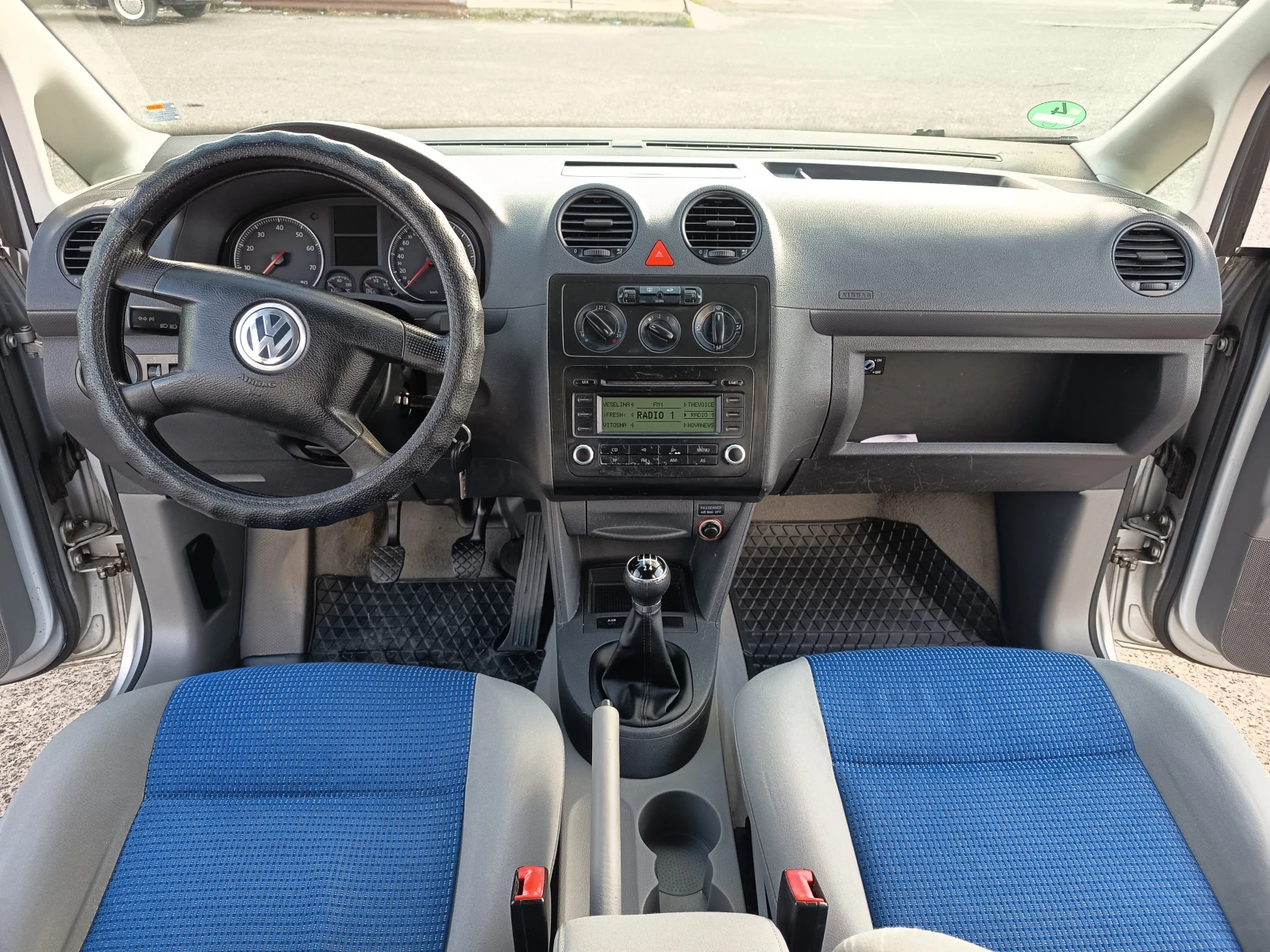 VW Caddy Life, снимка 8 - Автомобили и джипове - 54045080