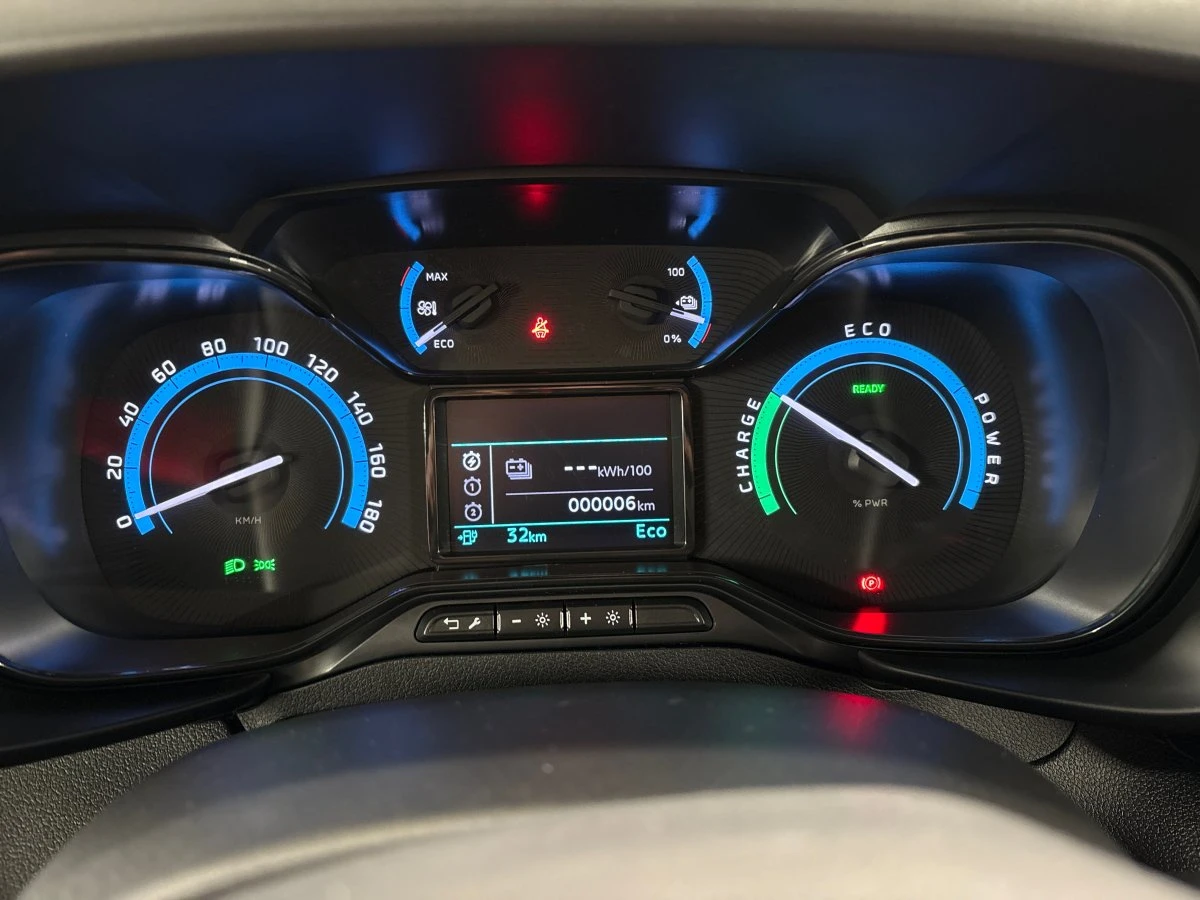 Citroen Berlingo 50 kWh, снимка 11 - Автомобили и джипове - 54113558
