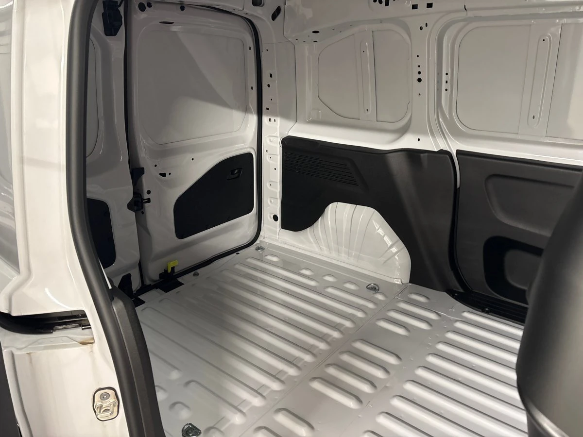 Citroen Berlingo 50 kWh, снимка 6 - Автомобили и джипове - 54113558