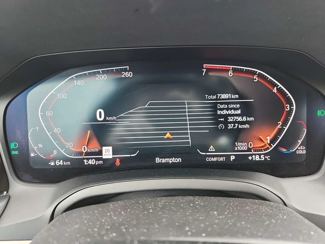 BMW 330 I xDrive| PANORAMA| ПОДГРЕВИ| 2 КЛЮЧА| CARFAX| , снимка 10 - Автомобили и джипове - 54228136